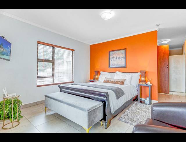 3 BEDROOM APARTMENT TO LET IN WESTBROOK